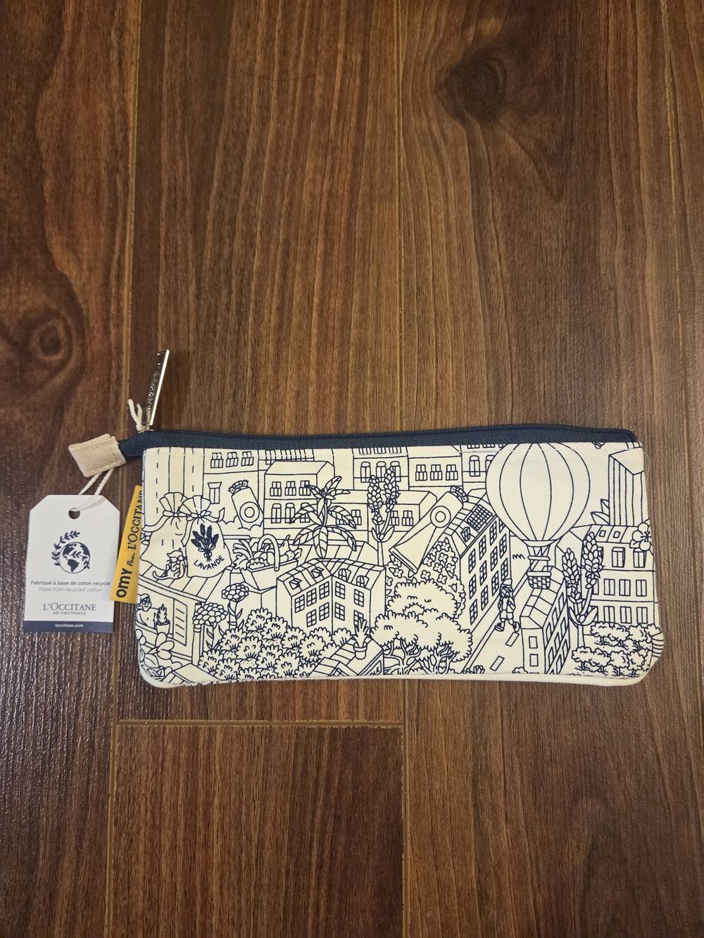 NWT L'Occitane en Provence OMY Recycled Cotton Beauty Pouch - White Navy